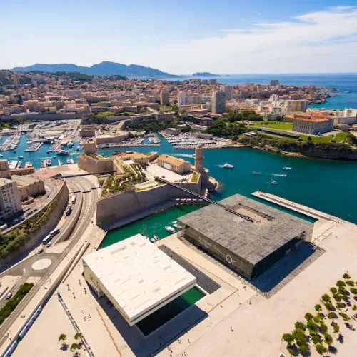 AutoVision | Contrôle technique Marseille aerial-view-of-marseille-pier-vieux-port-saint-2026-01-07-02-20-00-utc