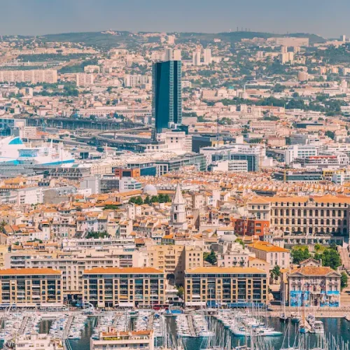 AutoVision | Contrôle technique Marseille marseille-france-cityscape-of-marseille-france-2026-01-08-22-42-30-utc